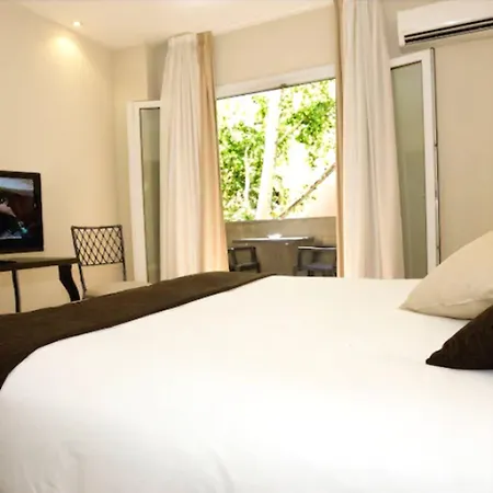 Vernisa Hotel