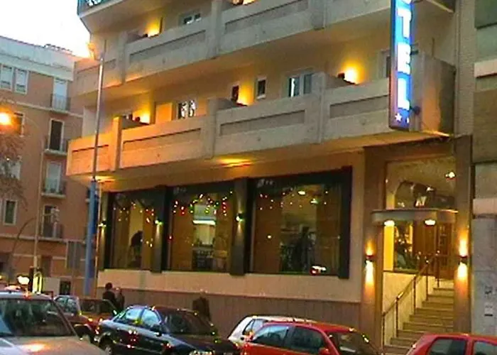 酒店 维尼萨酒店 2*